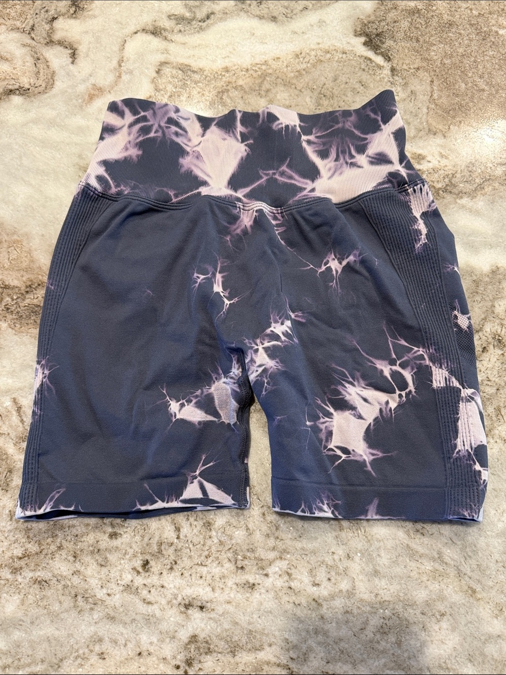 Tie-Dye High-Waist Women’s Booty Scrunch Shorts - Purple/Grey